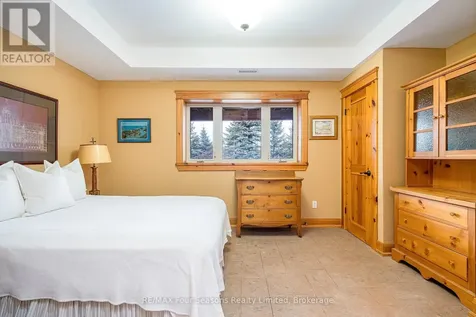 147 Lakeshore Road East Blue Mountains ON L9Y 0M9