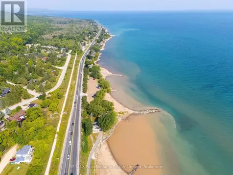 147 Lakeshore Road East Blue Mountains ON L9Y 0M9