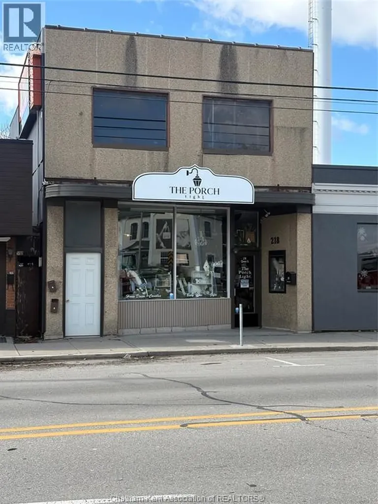 218 Queen Street Chatham ON N7M 2H1