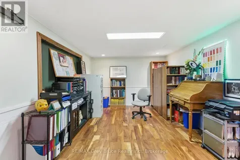 235 5th Avenue Hanover ON N4N 2C3