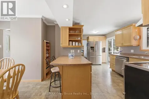 235 5th Avenue Hanover ON N4N 2C3