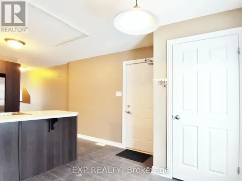 605 Chapman Mills Drive Ottawa ON K2J 5T1