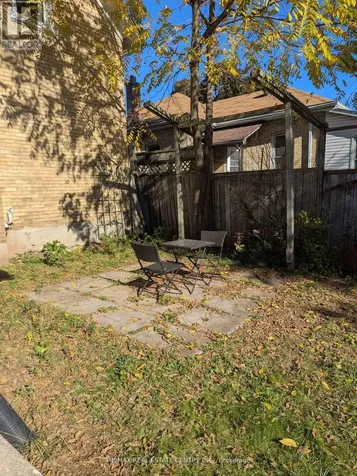 159 Wellington Street Cambridge ON N1R 3Y8