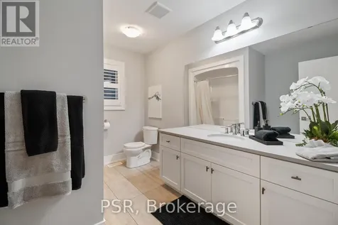 48 George Zubek Drive Collingwood ON L9Y 1M5