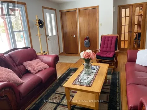 20596 Conc 5 Corners South Glengarry ON K0C 1L0