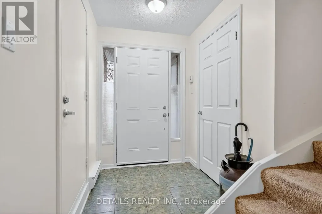 40 Appleby Private Ottawa ON K2C 3P4