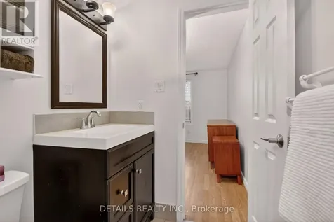 40 Appleby Private Ottawa ON K2C 3P4