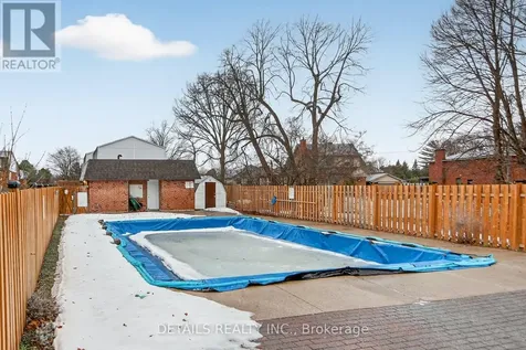 40 Appleby Private Ottawa ON K2C 3P4