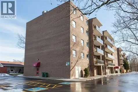 793 Colborne Street Brantford ON N3S 7J3