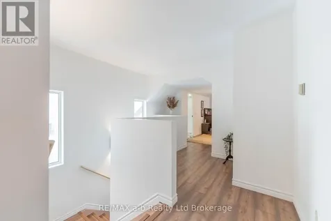 13 Potters Road North Tillsonburg ON N4G 2G9