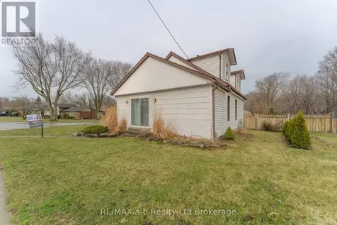 13 Potters Road North Tillsonburg ON N4G 2G9