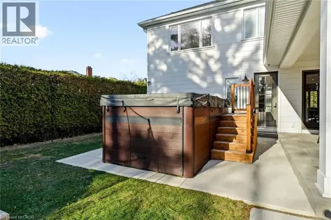 940 Gorton Avenue Burlington ON L7T 1S5