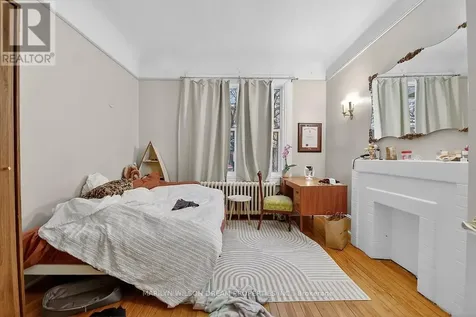 152 Goulburn Avenue Ottawa ON K1N 8E2