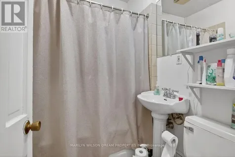 152 Goulburn Avenue Ottawa ON K1N 8E2