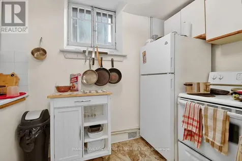 152 Goulburn Avenue Ottawa ON K1N 8E2