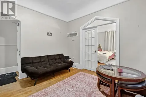 152 Goulburn Avenue Ottawa ON K1N 8E2