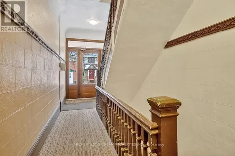 152 Goulburn Avenue Ottawa ON K1N 8E2