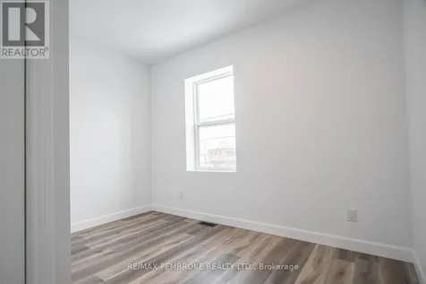 392 Isabella Street Pembroke ON K8A 5T5