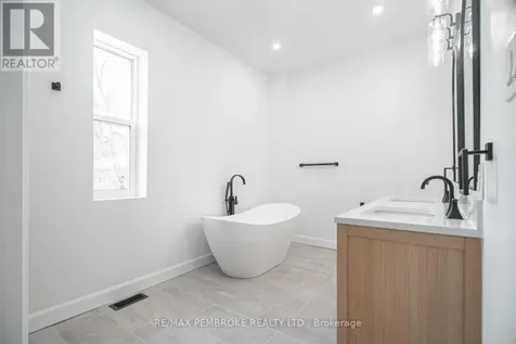 392 Isabella Street Pembroke ON K8A 5T5