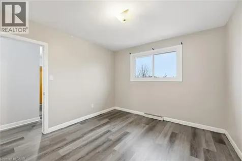 17 Queen Street North Thorold ON L2V 2P7