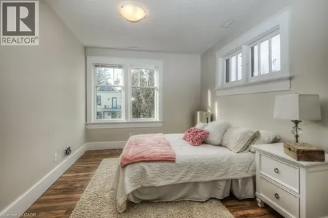 54 Park Street Kitchener ON N2G 1M3