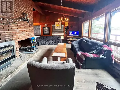 45 Ridgeway Drive Carling ON P0G 1G0