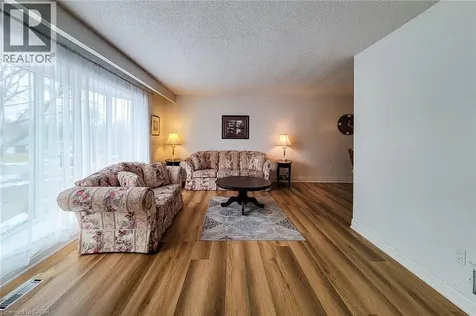 36 Hillcrest Avenue Brantford ON N3T 5X8