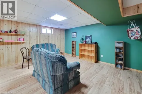 36 Hillcrest Avenue Brantford ON N3T 5X8