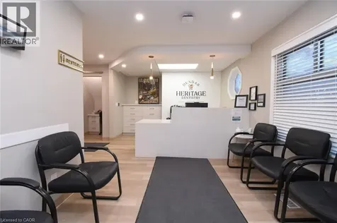 8 Sydenham Street Dundas ON L9H 2T4