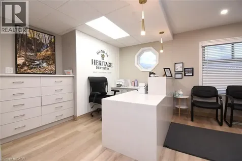 8 Sydenham Street Dundas ON L9H 2T4