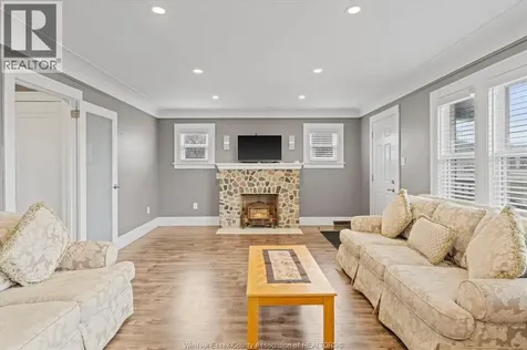 4590 Walker Road Windsor ON N8W 5V6