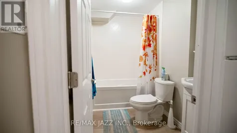 144 King Street West Cobourg ON K9A 2M5