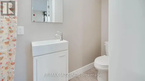 144 King Street West Cobourg ON K9A 2M5