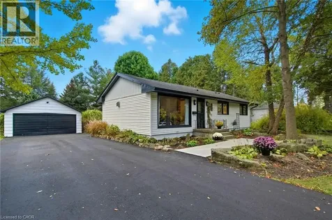 570 Westview Avenue Hamilton ON L9G 1N9