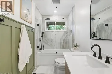 570 Westview Avenue Hamilton ON L9G 1N9