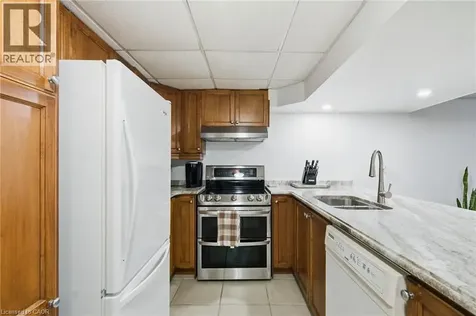 570 Westview Avenue Hamilton ON L9G 1N9