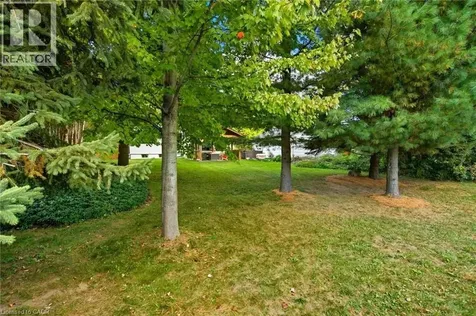 570 Westview Avenue Hamilton ON L9G 1N9