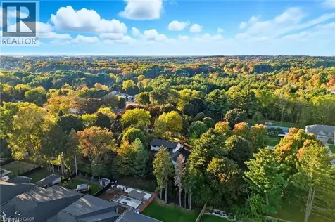 570 Westview Avenue Hamilton ON L9G 1N9