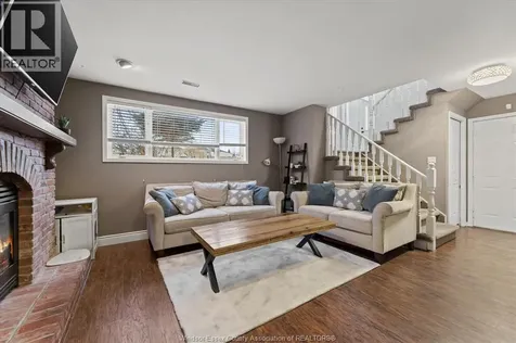 405 State Street Lasalle ON N9J 3G1