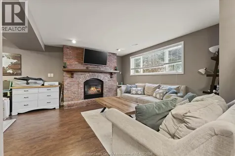 405 State Street Lasalle ON N9J 3G1