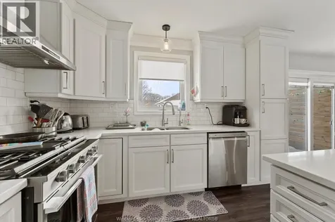 405 State Street Lasalle ON N9J 3G1
