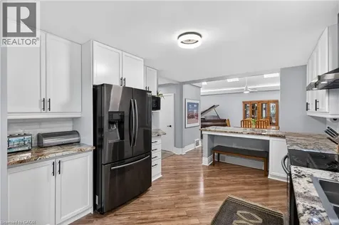 486 East 38th Street Hamilton ON L8V 4G8