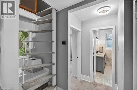 486 East 38th Street Hamilton ON L8V 4G8