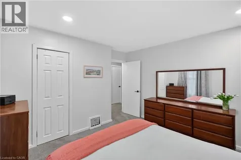 486 East 38th Street Hamilton ON L8V 4G8