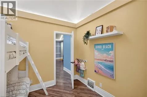 486 East 38th Street Hamilton ON L8V 4G8
