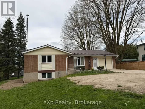 60 Main Street East Mapleton ON N0G 1P0