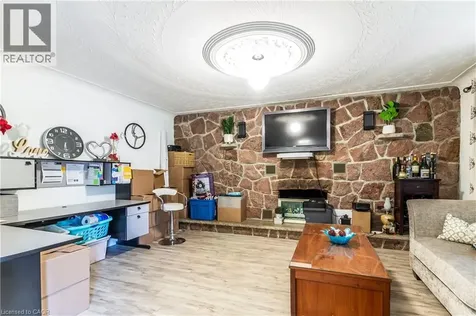404 Queenston Road Hamilton ON L8K 1J2