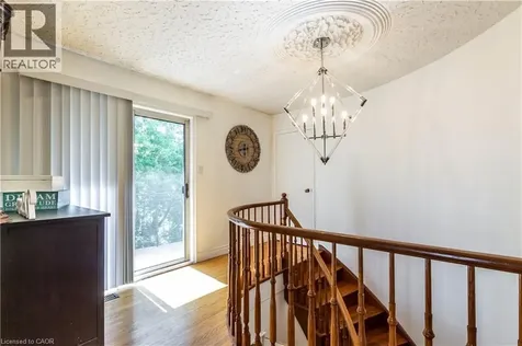 404 Queenston Road Hamilton ON L8K 1J2