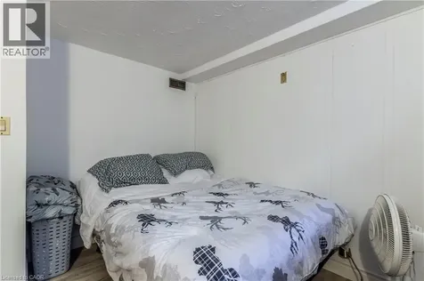 404 Queenston Road Hamilton ON L8K 1J2
