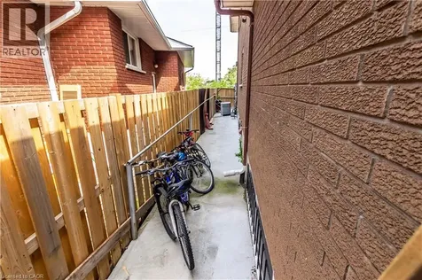 404 Queenston Road Hamilton ON L8K 1J2